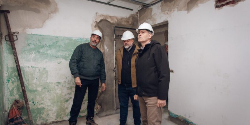 El intendente Daniel Passerini recorrió las obras del futuro Hospital Veterinario Municipal de Urgencias