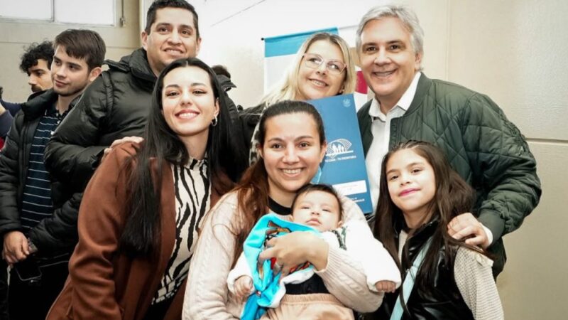 Más de 31 mil familias cordobesas ya obtuvieron la escritura gratuita de su vivienda